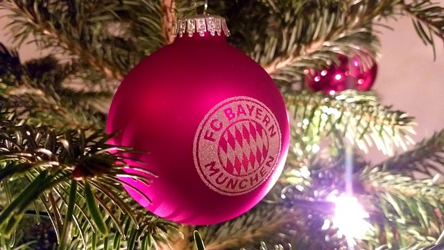 一石激起千 一石激起千